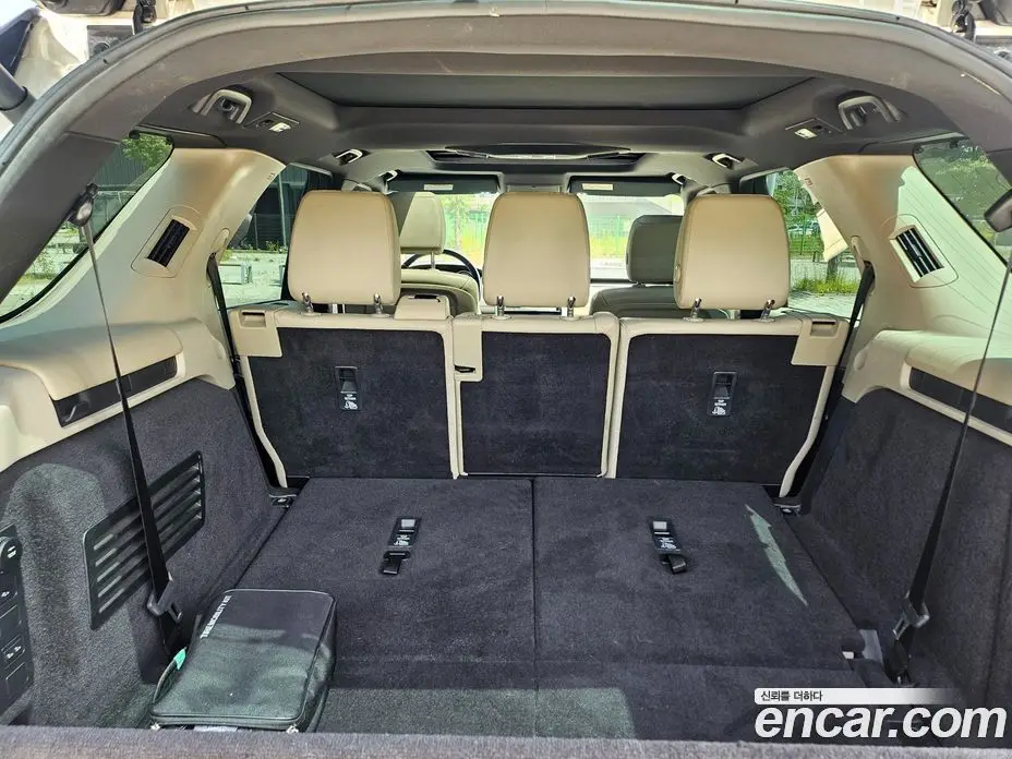 Land Rover Discovery 2017 2.0 автомат (гидро), фото 9