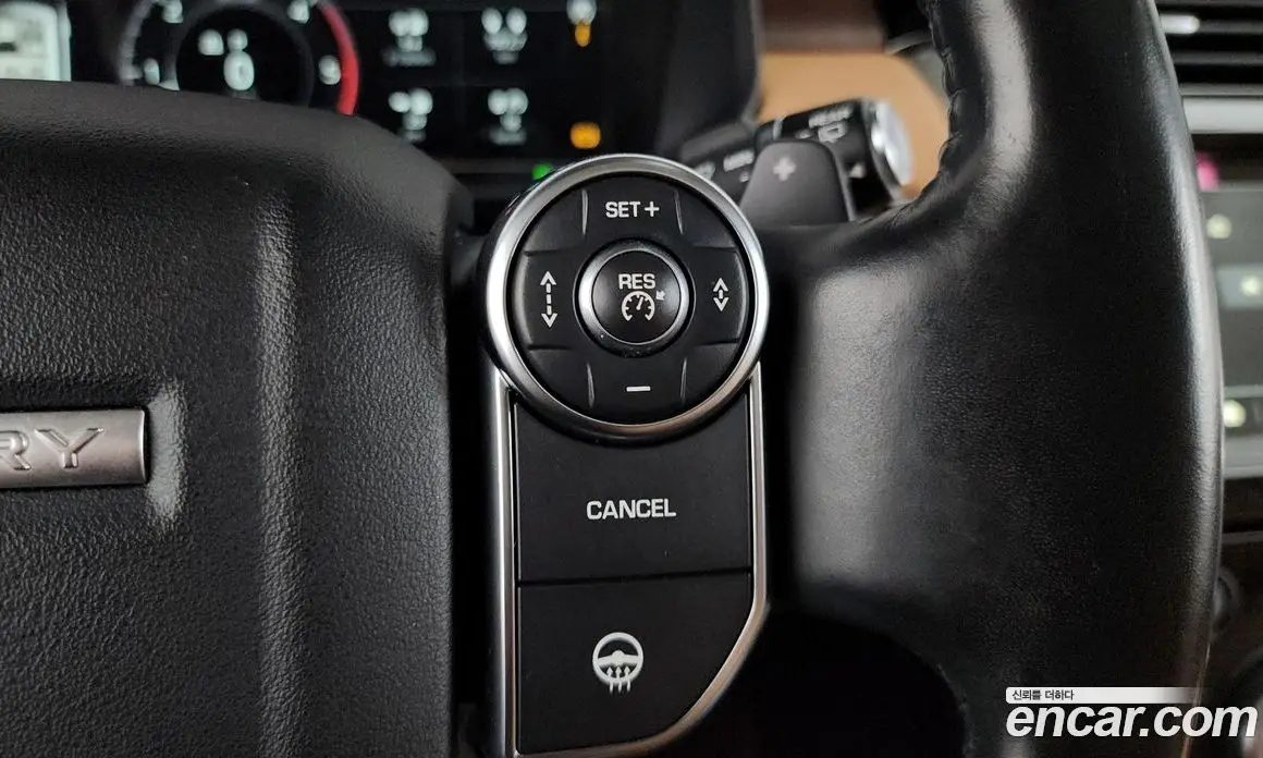 Land Rover Discovery 2018 3.0 автомат (гидро), фото 24