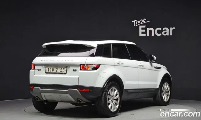 Land Rover Range Rover Evoque 2015 2.2 автомат (гидро), миниатюра 2