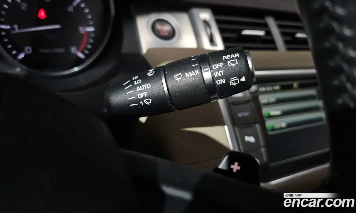 Land Rover Range Rover Evoque 2015 2.2 автомат (гидро), фото 15