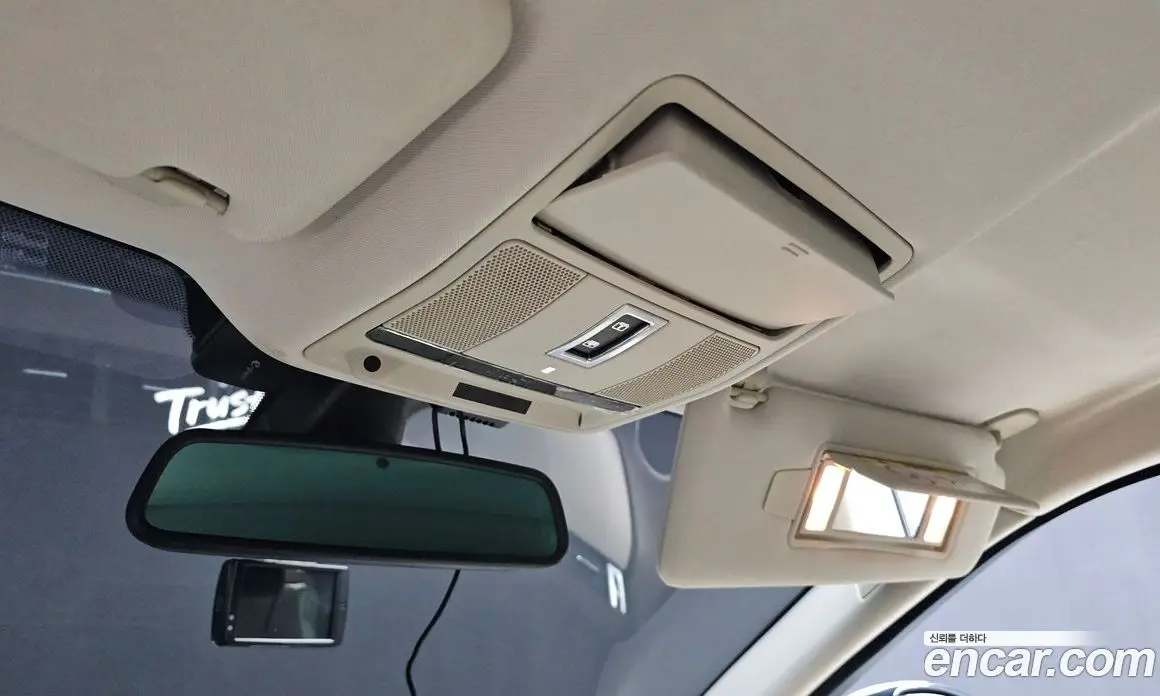 Land Rover Range Rover Evoque 2015 2.2 автомат (гидро), фото 17