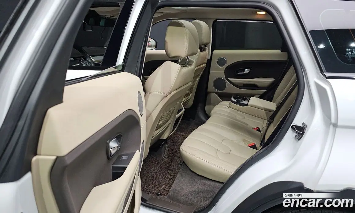 Land Rover Range Rover Evoque 2015 2.2 автомат (гидро), фото 19