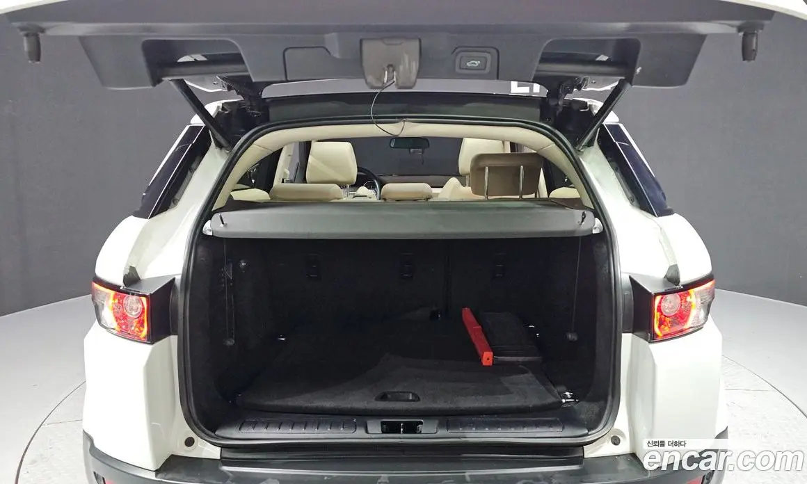 Land Rover Range Rover Evoque 2015 2.2 автомат (гидро), фото 20