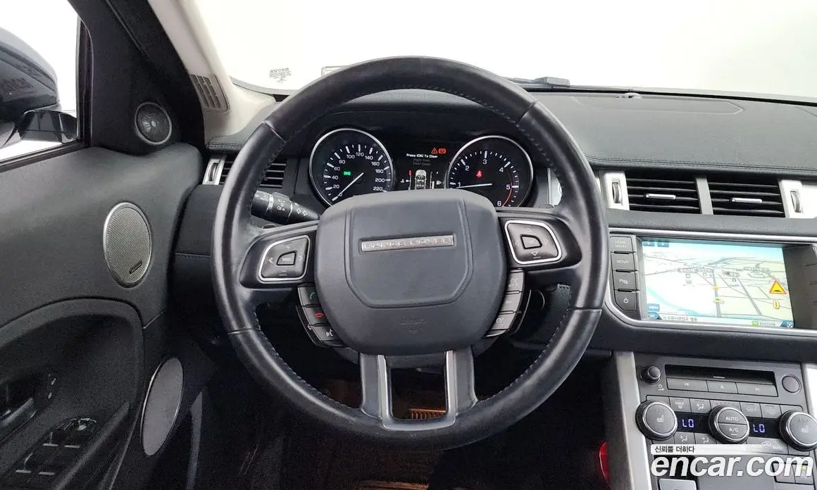 Land Rover Range Rover Evoque 2015 2.2 автомат (гидро), фото 13