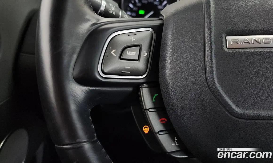Land Rover Range Rover Evoque 2015 2.2 автомат (гидро), фото 15