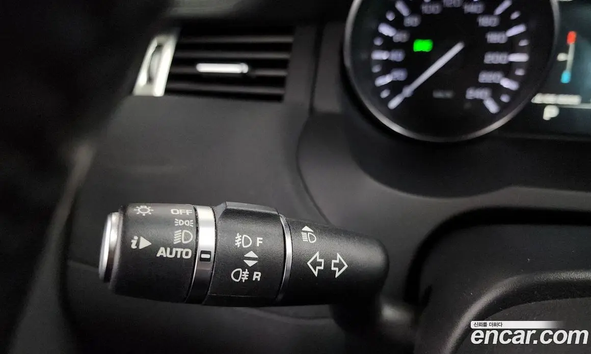 Land Rover Range Rover Evoque 2015 2.2 автомат (гидро), фото 20