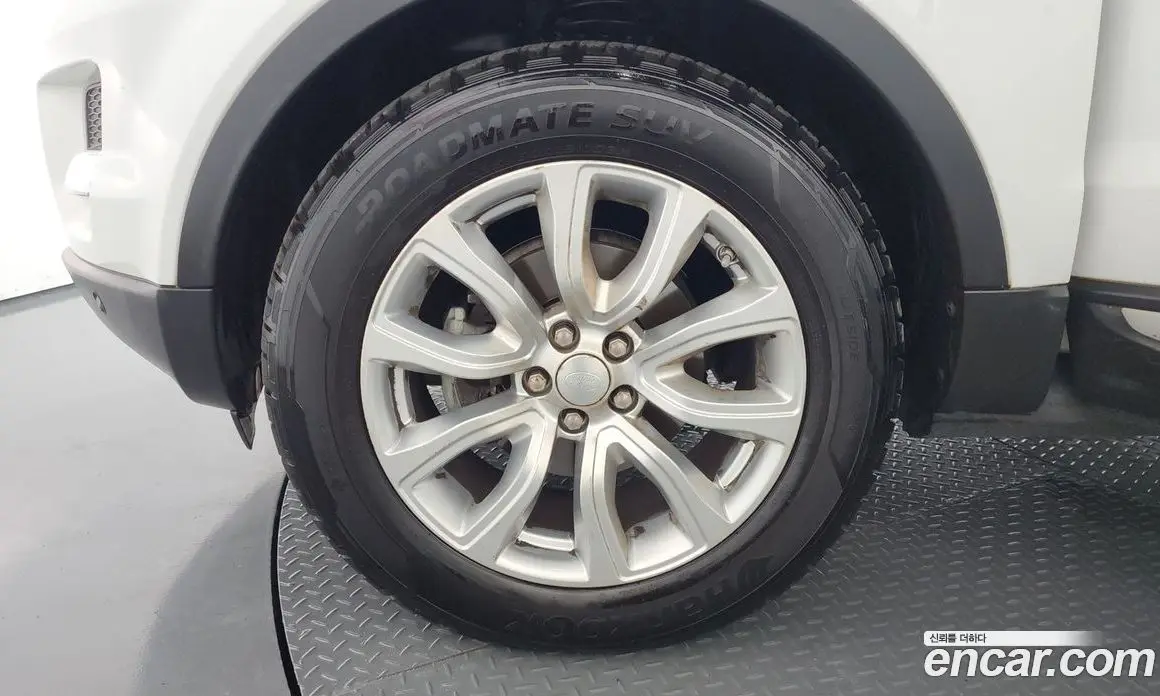 Land Rover Range Rover Evoque 2015 2.2 автомат (гидро), фото 5