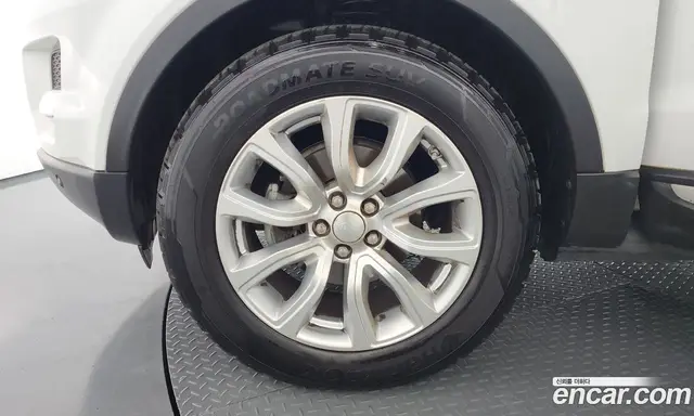 Land Rover Range Rover Evoque 2015 2.2 автомат (гидро), миниатюра 5