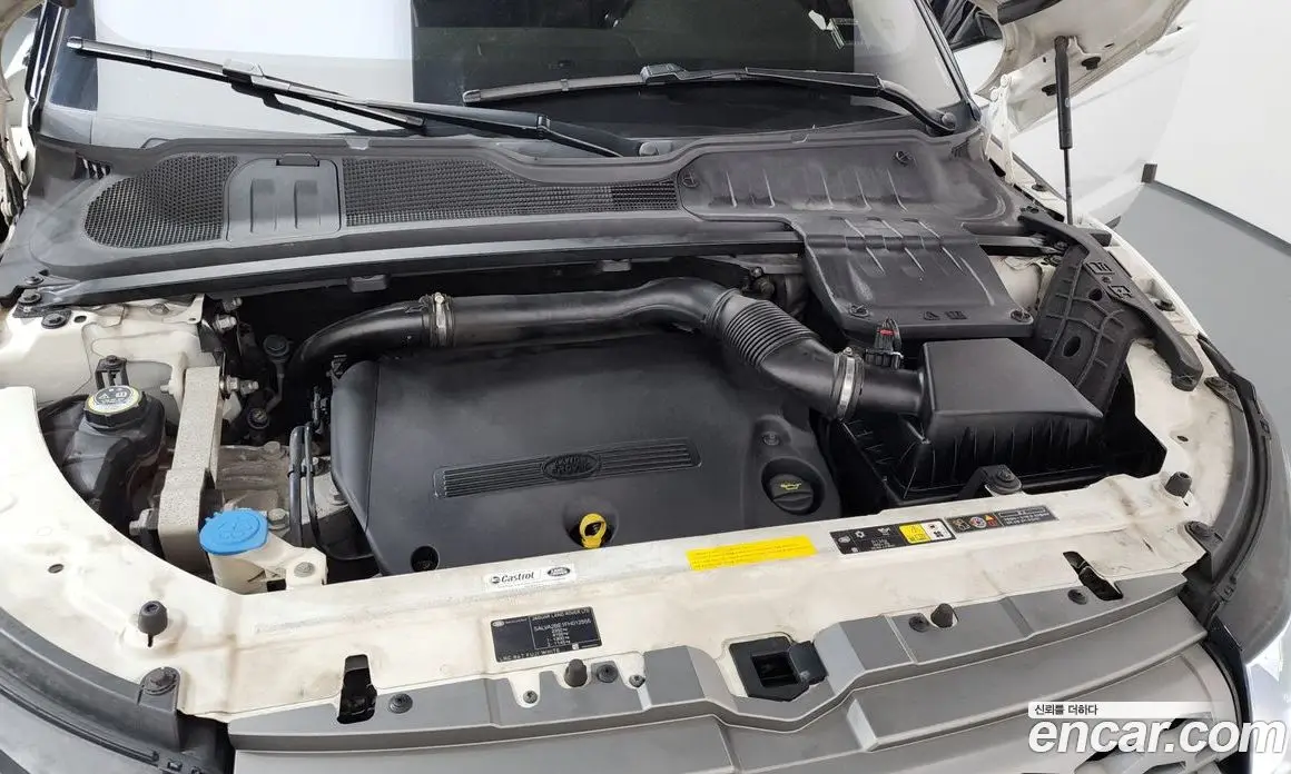 Land Rover Range Rover Evoque 2015 2.2 автомат (гидро), фото 6