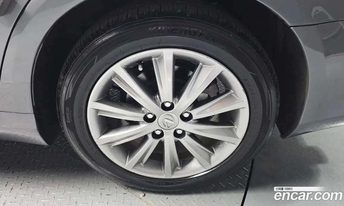 Lexus ES 2012 3.5 автомат (гидро), фото 6 Lexus ES 2012 3.5 автомат (гидро), фото 6