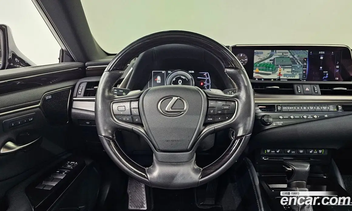 Lexus ES 2019 2.5 автомат (гидро), фото 19