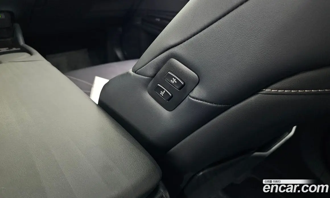 Lexus ES 2019 2.5 автомат (гидро), фото 24