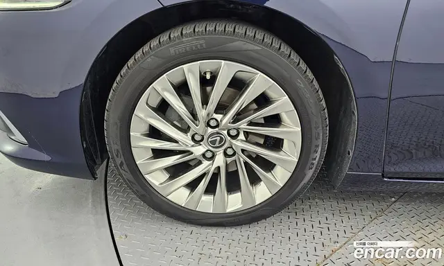 Lexus ES 2019 2.5 автомат (гидро), миниатюра 5