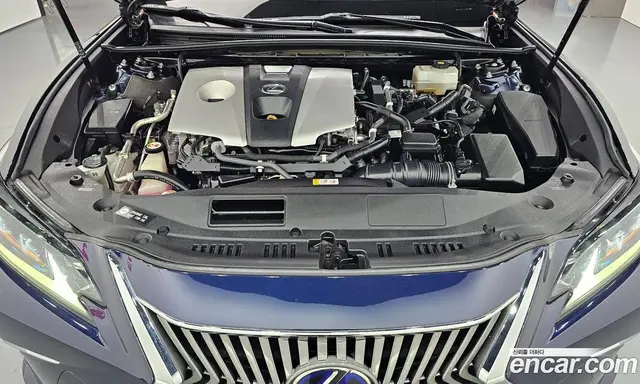 Lexus ES 2019 2.5 автомат (гидро), миниатюра 6
