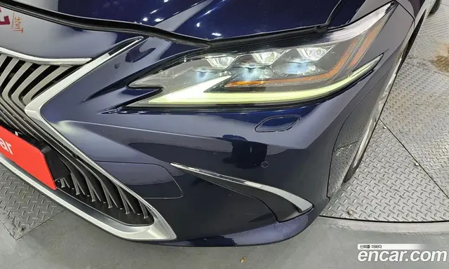 Lexus ES 2019 2.5 автомат (гидро), миниатюра 8