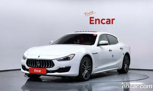 Maserati Ghibli 2018 3.0 автомат (гидро), миниатюра 1 Maserati Ghibli 2018 3.0 автомат (гидро), миниатюра 1