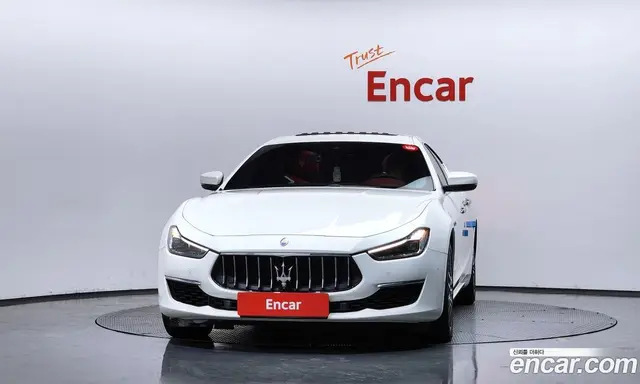 Maserati Ghibli 2018 3.0 автомат (гидро), миниатюра 3 Maserati Ghibli 2018 3.0 автомат (гидро), миниатюра 3