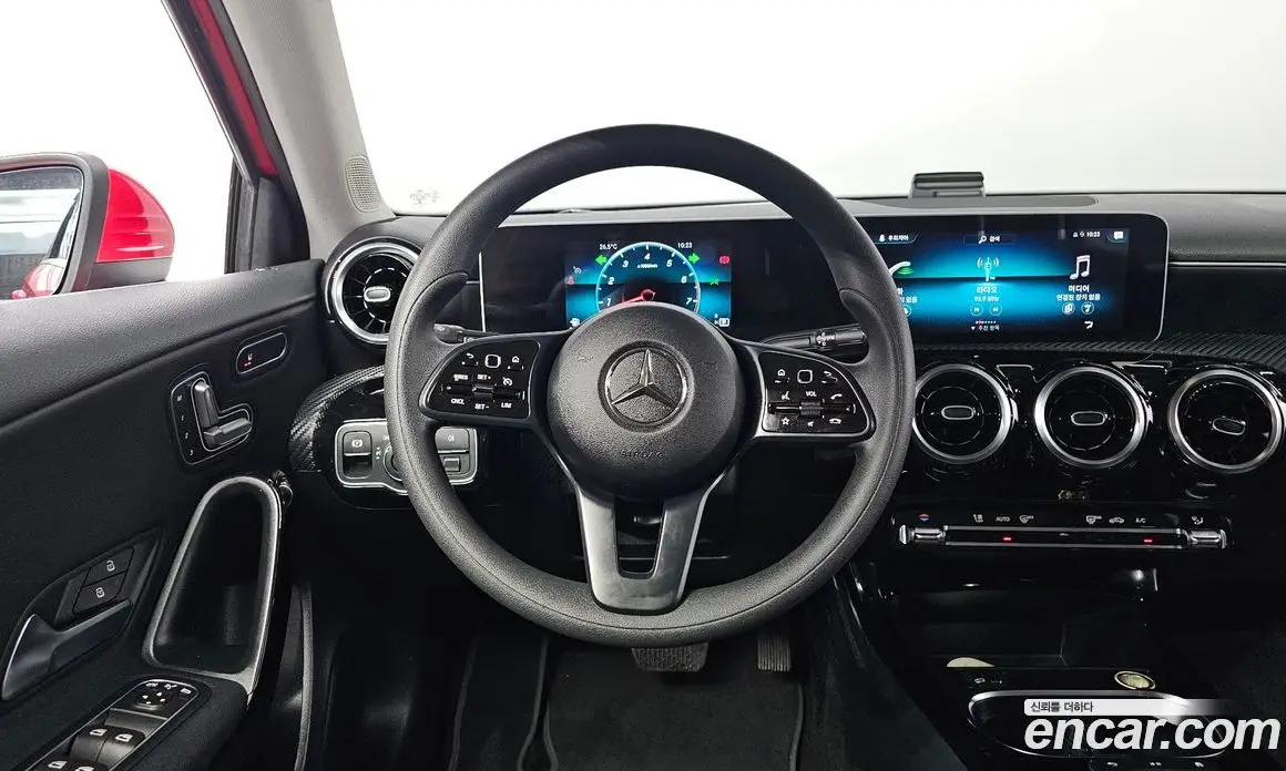 Mercedes-Benz A-Class 2019 2.0 гидро, фото 18 Mercedes-Benz A-Class 2019 2.0 гидро, фото 18