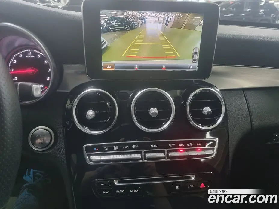Mercedes-Benz C-Class 2018 2.0 гидро, фото 16