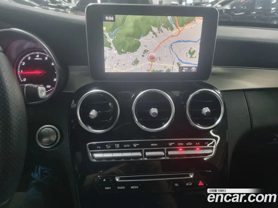 Mercedes-Benz C-Class 2018 2.0 гидро, фото 9