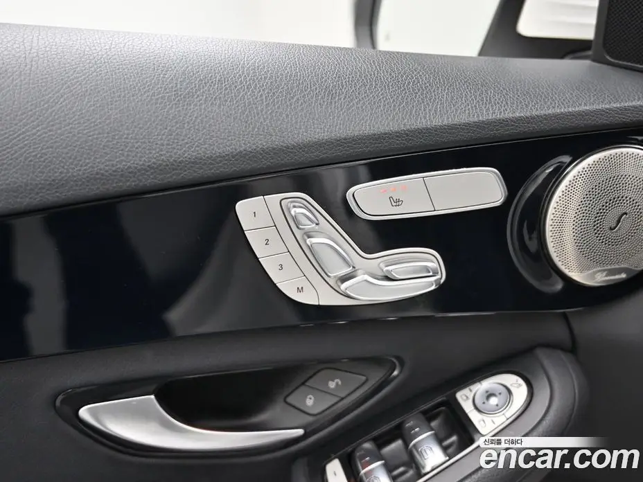 Mercedes-Benz C-Class 2019 2.0 гидро, фото 17 Mercedes-Benz C-Class 2019 2.0 гидро, фото 17