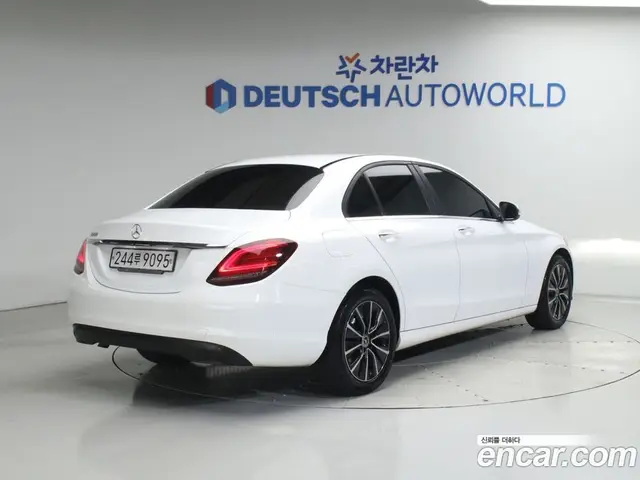 Mercedes-Benz C-Class 2019 2.0 гидро, миниатюра 3 Mercedes-Benz C-Class 2019 2.0 гидро, миниатюра 3