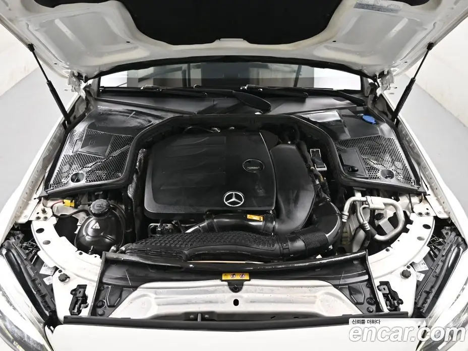 Mercedes-Benz C-Class 2019 2.0 гидро, фото 6 Mercedes-Benz C-Class 2019 2.0 гидро, фото 6