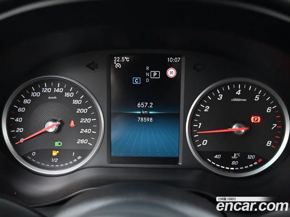 Mercedes-Benz C-Class 2019 2.0 гидро, фото 8 Mercedes-Benz C-Class 2019 2.0 гидро, фото 8
