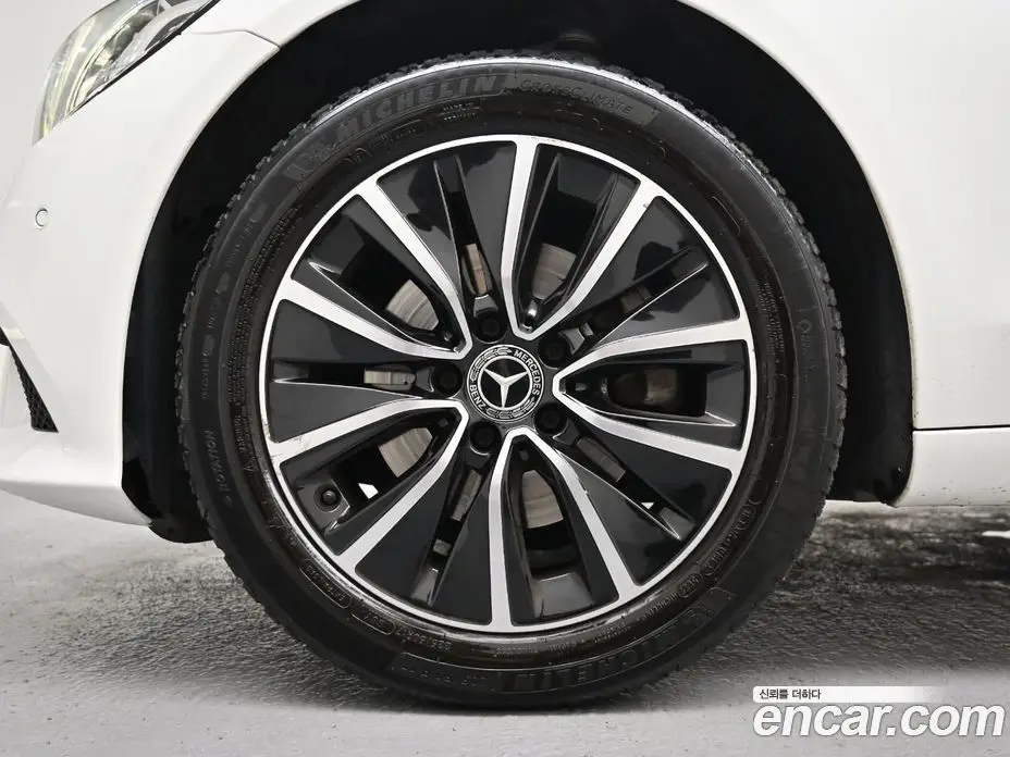 Mercedes-Benz C-Class 2019 2.0 гидро, фото 9 Mercedes-Benz C-Class 2019 2.0 гидро, фото 9