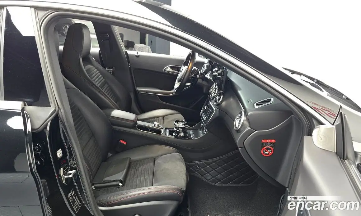 Mercedes-Benz CLA-Class 2018 2.0 гидро, фото 16 Mercedes-Benz CLA-Class 2018 2.0 гидро, фото 16