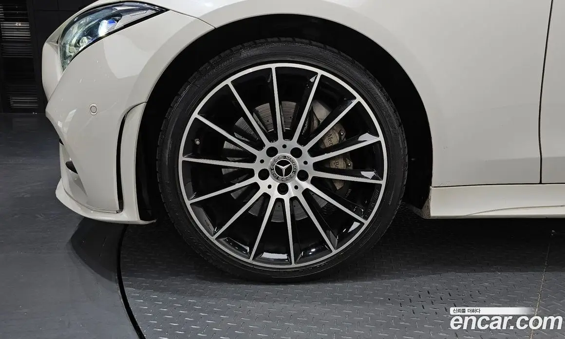 Mercedes-Benz CLS-Class 2019 3.0 гидро, фото 5 Mercedes-Benz CLS-Class 2019 3.0 гидро, фото 5