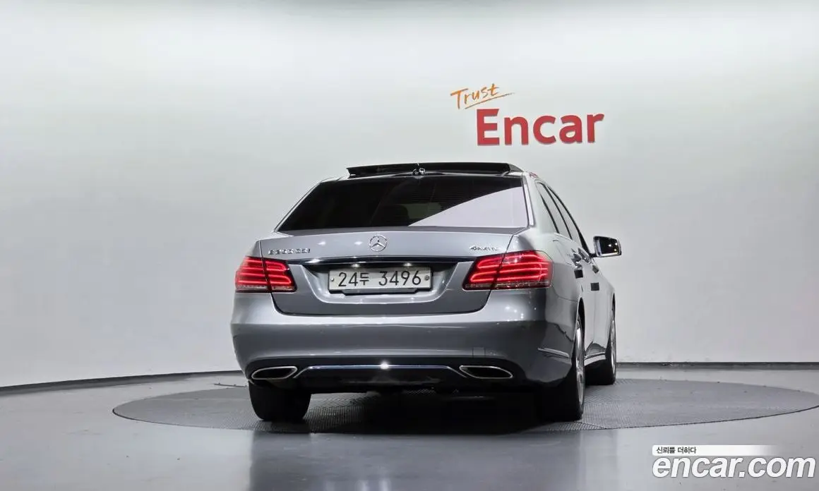 Mercedes-Benz E-Class 2014 2.1 гидро, фото 4 Mercedes-Benz E-Class 2014 2.1 гидро, фото 4