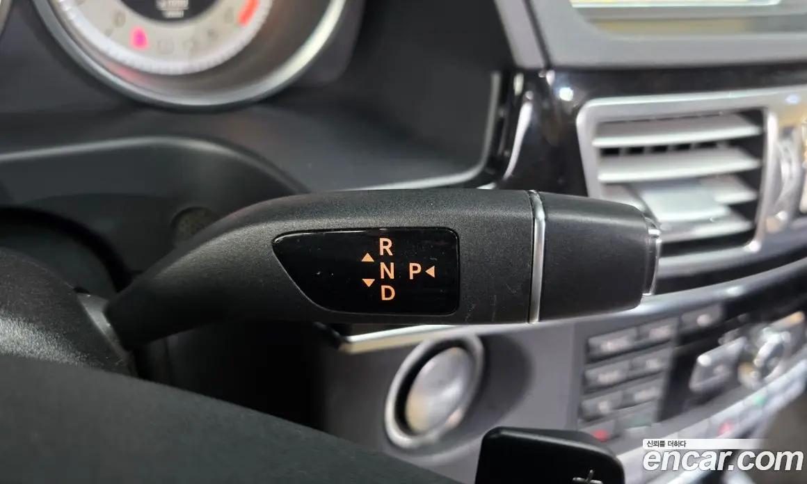 Mercedes-Benz E-Class 2014 2.1 гидро, фото 9 Mercedes-Benz E-Class 2014 2.1 гидро, фото 9