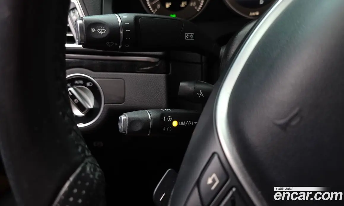 Mercedes-Benz E-Class 2015 2.0 гидро, фото 18 Mercedes-Benz E-Class 2015 2.0 гидро, фото 18