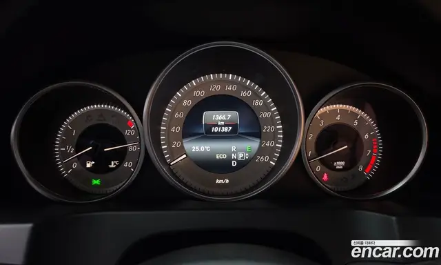 Mercedes-Benz E-Class 2015 2.0 гидро, миниатюра 8 Mercedes-Benz E-Class 2015 2.0 гидро, миниатюра 8
