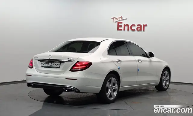 Mercedes-Benz E-Class, 2018, 112 209 км