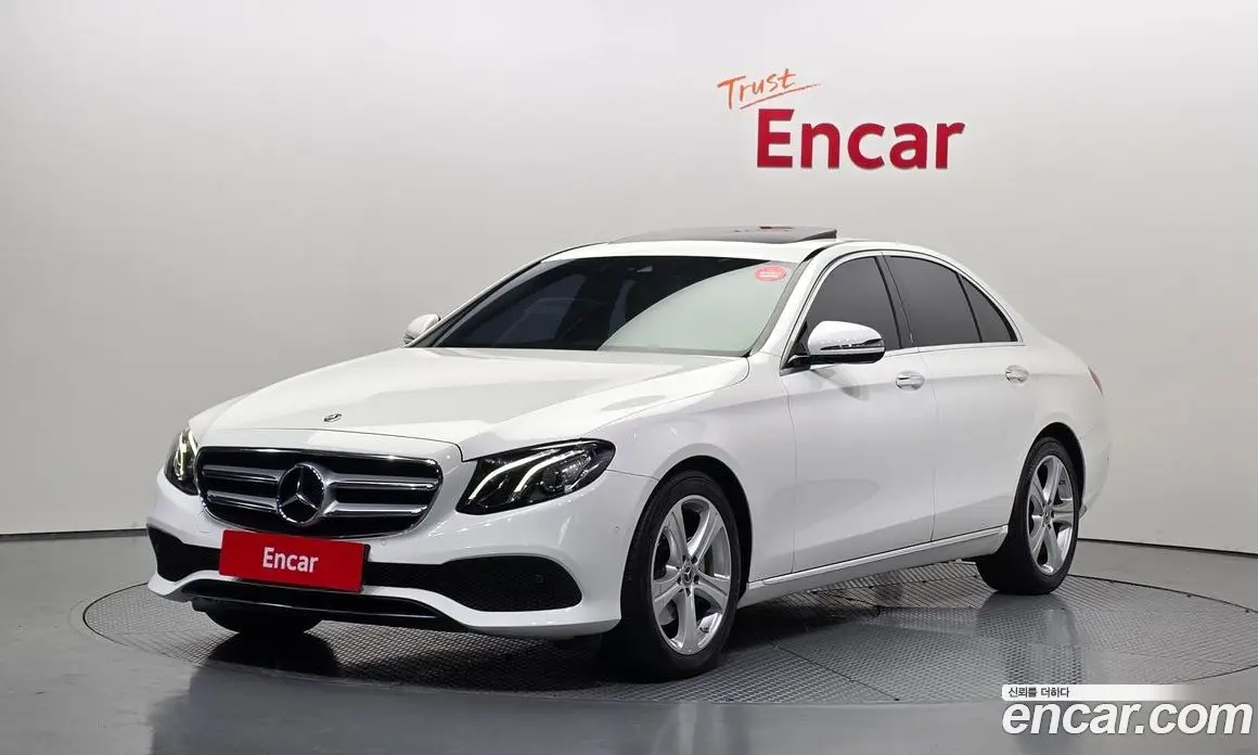 Mercedes-Benz E-Class 2018 2.0 гидро, фото 1 Mercedes-Benz E-Class 2018 2.0 гидро, фото 1