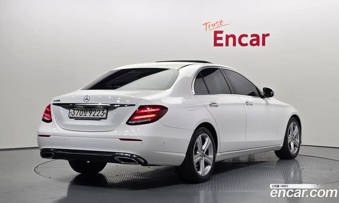 Mercedes-Benz E-Class 2018 2.0 гидро, фото 2 Mercedes-Benz E-Class 2018 2.0 гидро, фото 2