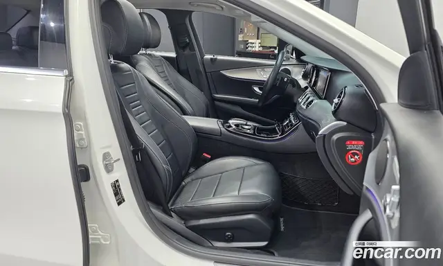 Mercedes-Benz E-Class 2018 2.0 гидро, миниатюра 11 Mercedes-Benz E-Class 2018 2.0 гидро, миниатюра 11