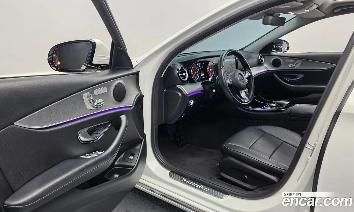 Mercedes-Benz E-Class 2018 2.0 гидро, фото 10 Mercedes-Benz E-Class 2018 2.0 гидро, фото 10