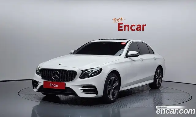 Mercedes-Benz E-Class, 2019, 49 328 км