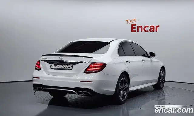 Mercedes-Benz E-Class 2019 1.9 автомат (гидро), миниатюра 2