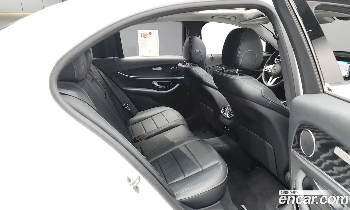 Mercedes-Benz E-Class 2019 1.9 автомат (гидро), фото 12