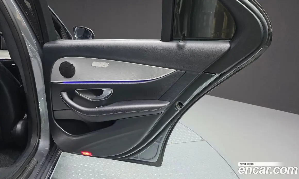 Mercedes-Benz E-Class 2019 2.0 гидро, фото 15 Mercedes-Benz E-Class 2019 2.0 гидро, фото 15