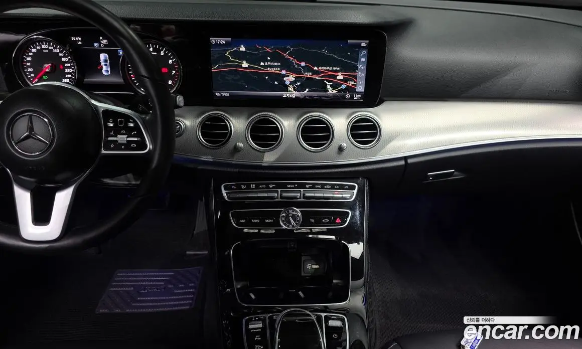 Mercedes-Benz E-Class 2019 2.0 гидро, фото 20 Mercedes-Benz E-Class 2019 2.0 гидро, фото 20