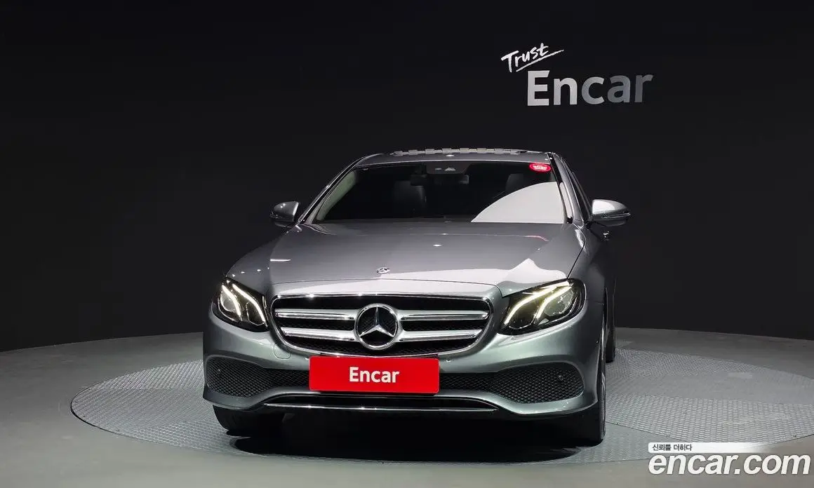 Mercedes-Benz E-Class 2019 2.0 гидро, фото 3 Mercedes-Benz E-Class 2019 2.0 гидро, фото 3