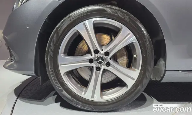 Mercedes-Benz E-Class 2019 2.0 гидро, миниатюра 5 Mercedes-Benz E-Class 2019 2.0 гидро, миниатюра 5
