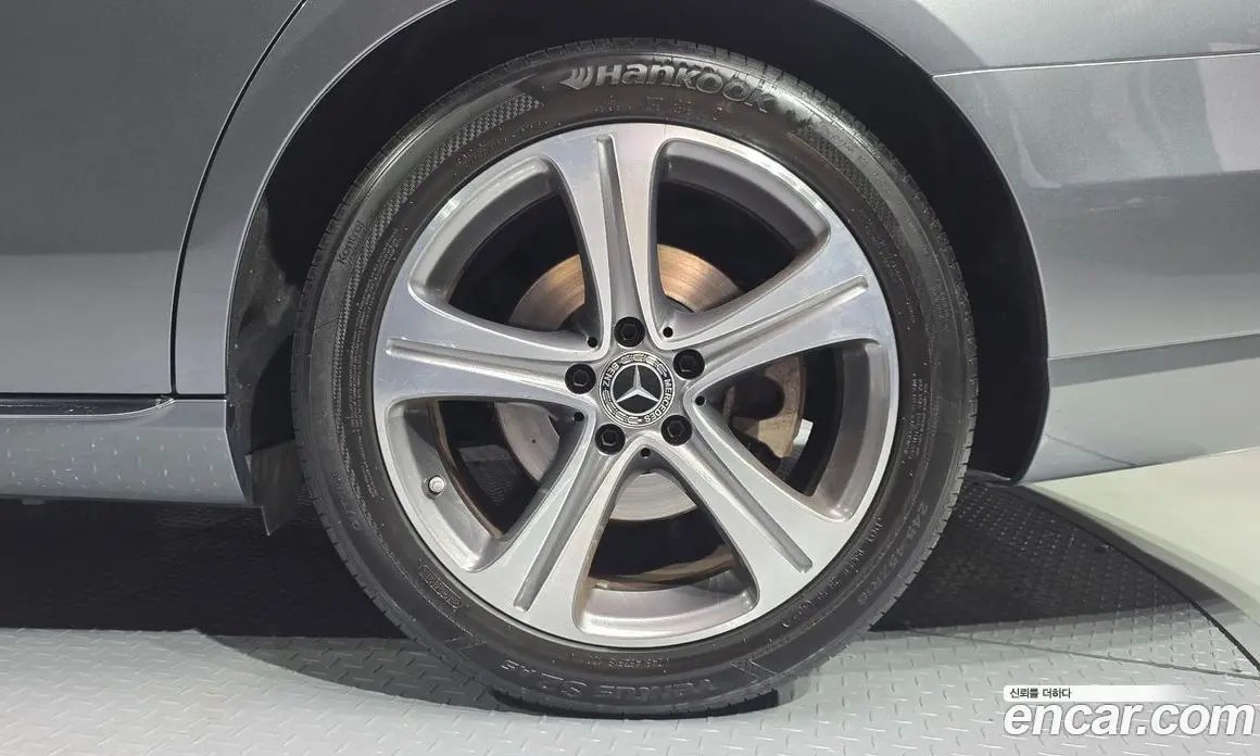 Mercedes-Benz E-Class 2019 2.0 гидро, фото 7 Mercedes-Benz E-Class 2019 2.0 гидро, фото 7