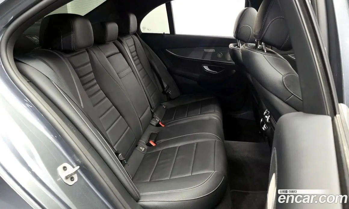 Mercedes-Benz E-Class 2022 2.0 автомат (гидро), фото 12