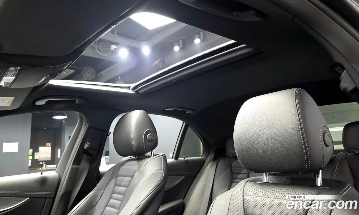 Mercedes-Benz E-Class 2022 2.0 автомат (гидро), фото 16